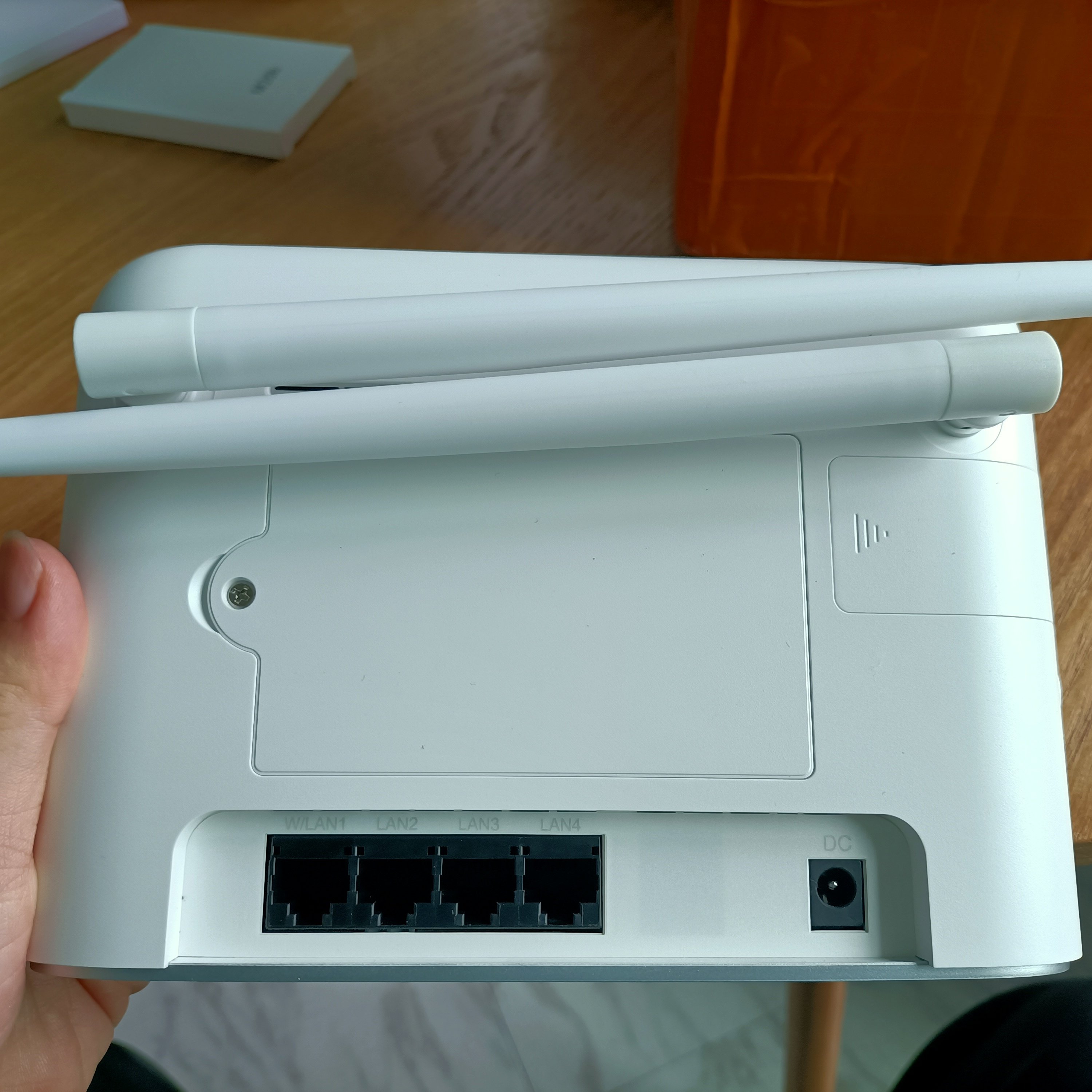 300mbps High Speed 4G CPE Wireless Router 4G Lte WiFi Router With Sim Card WiFi Router 3G 4G WiFi Mobile Modem